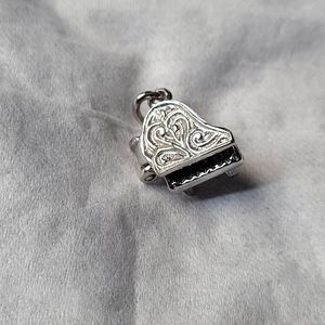 ⭐Vintage Piano Bracelet Charm⭐